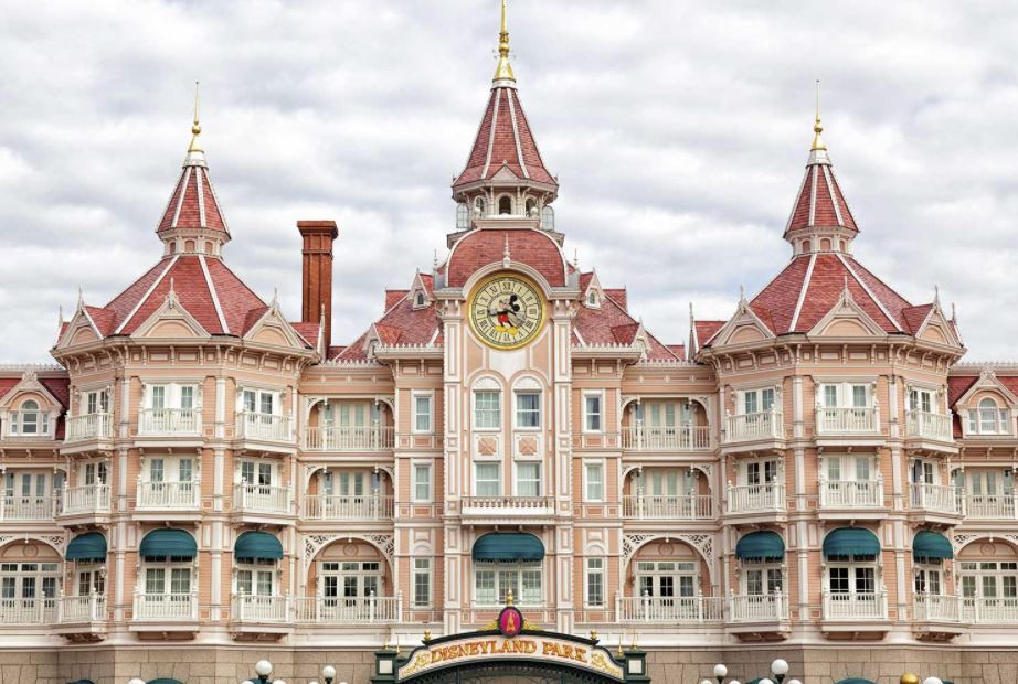 Disneyland Hotel, Parijs